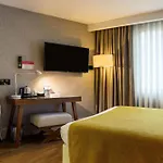 Ramada By Wyndham Grand Bazaar Hotel 4*