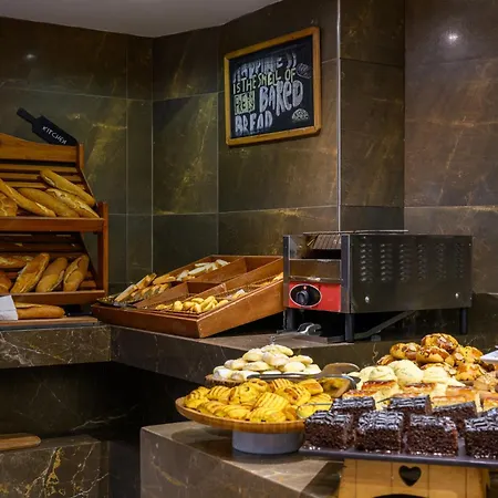 Ξενοδοχείο Ramada By Wyndham Grand Bazaar