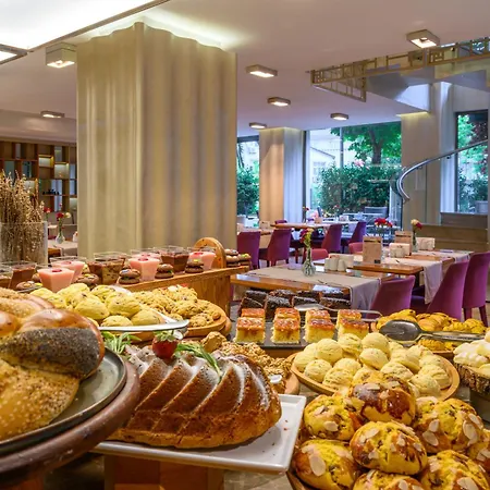 Ramada By Wyndham Grand Bazaar Ξενοδοχείο