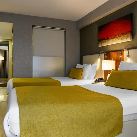 Hotel Ramada By Wyndham Grand Bazaar 4*