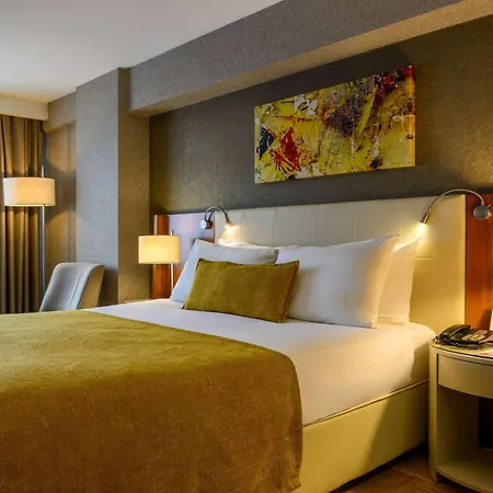 Hotel Ramada By Wyndham Grand Bazaar