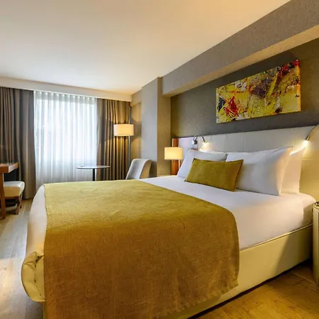 Ramada By Wyndham Grand Bazaar 4*