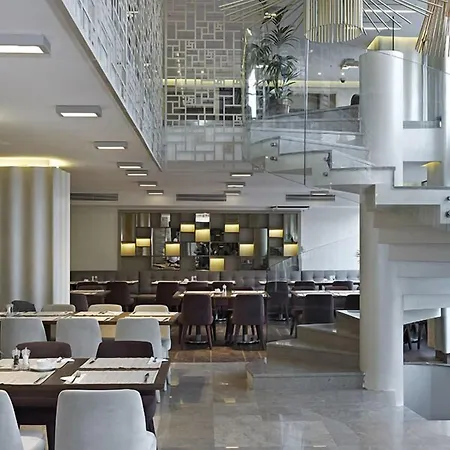 Ramada By Wyndham Grand Bazaar 4*