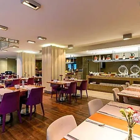 酒店 Ramada By Wyndham Grand Bazaar