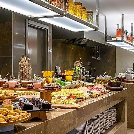 Ramada By Wyndham Grand Bazaar איסטמבול