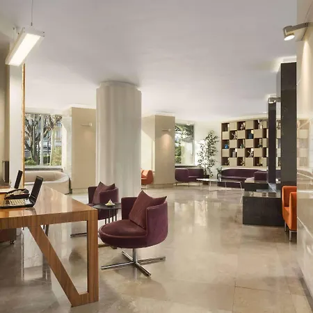 Hotel Ramada By Wyndham Grand Bazaar 4*