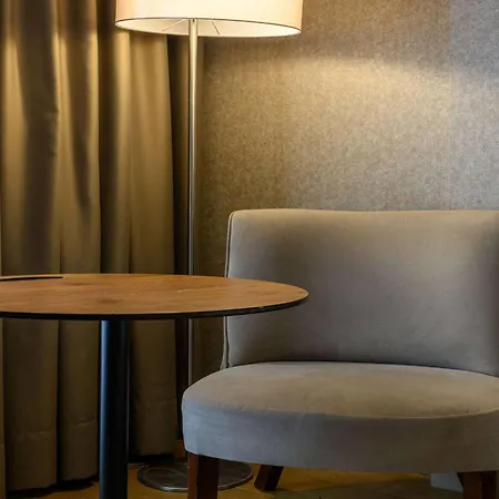 Ramada By Wyndham Grand Bazaar ホテル 4*