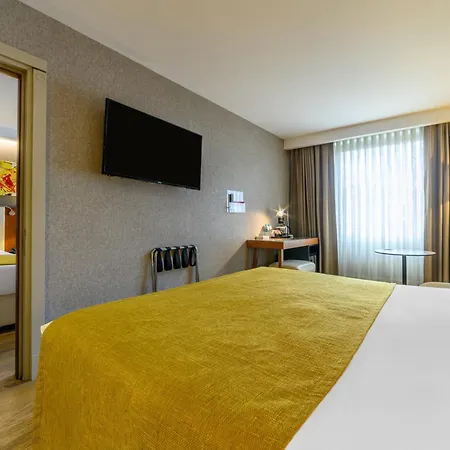 Ramada Grand Bazaar 4*