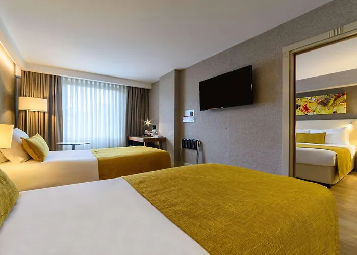 Ramada By Wyndham Grand Bazaar איסטמבול