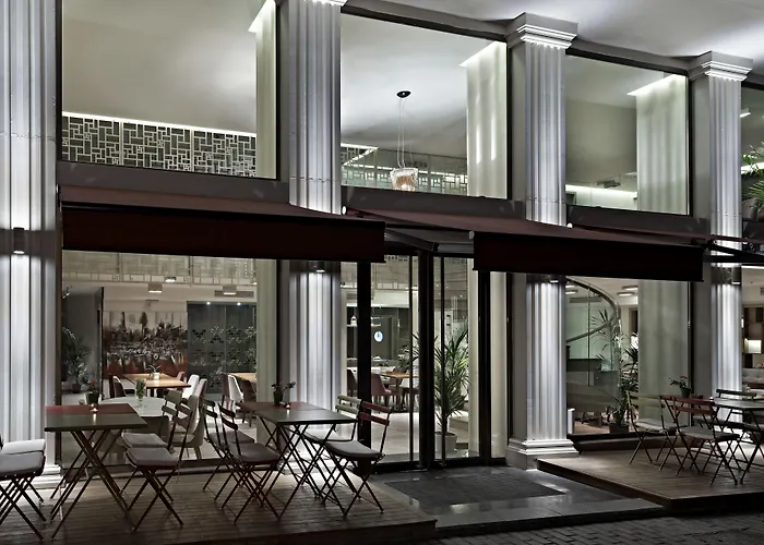 Ramada By Wyndham Grand Bazaar 4*